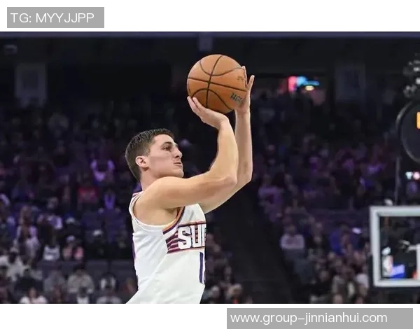 吉莱斯皮表现出色11投6中贡献19分3板6助攻助力球队稳定发挥