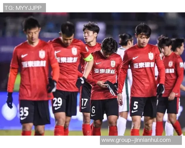 亚泰保级之路艰难重重最后两轮必须全胜才能逆转局势