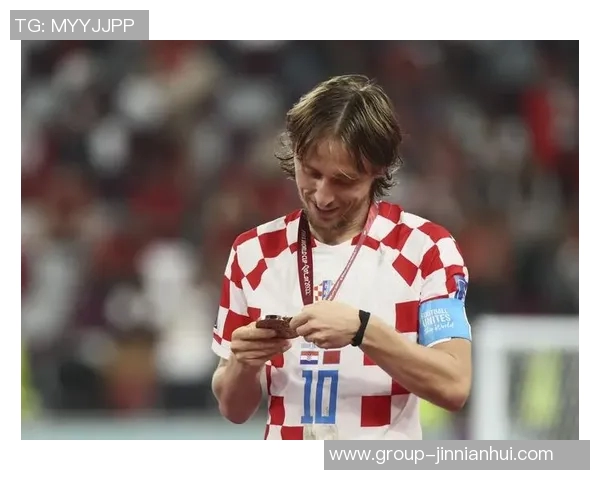 卢卡缺阵期间夫斯表现惊艳三场比赛场均4010如今三节已得36分9篮板