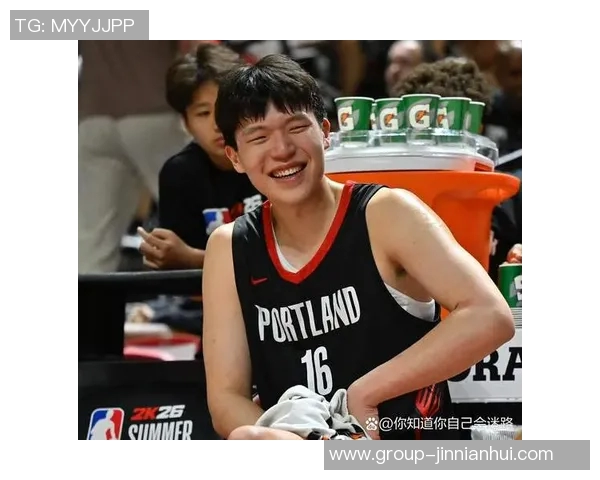 杨瀚森连续五场未出场媒体分析耐心等待机会的重要性 杨瀚森连续五场未出场媒体分析耐心等待机会的重要性