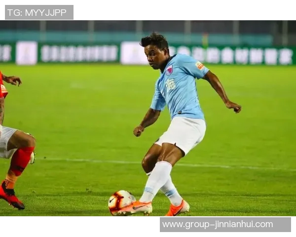 海兰德力挺卢教练称其幽默风趣是好人好教练